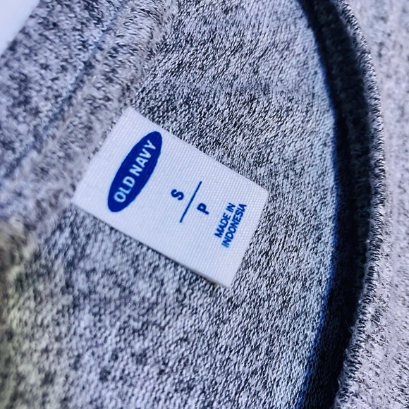 SELLING my Sweatshirt 💕 - Picture 2 of 4